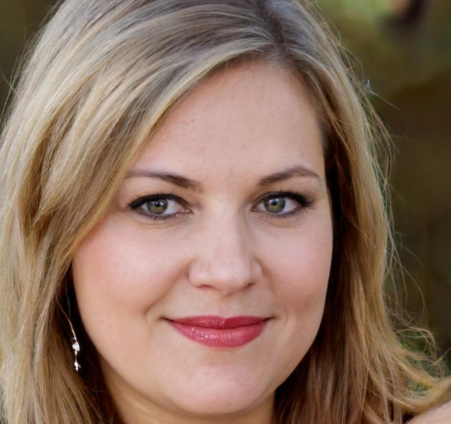 Portrait of Keeley Thornfield